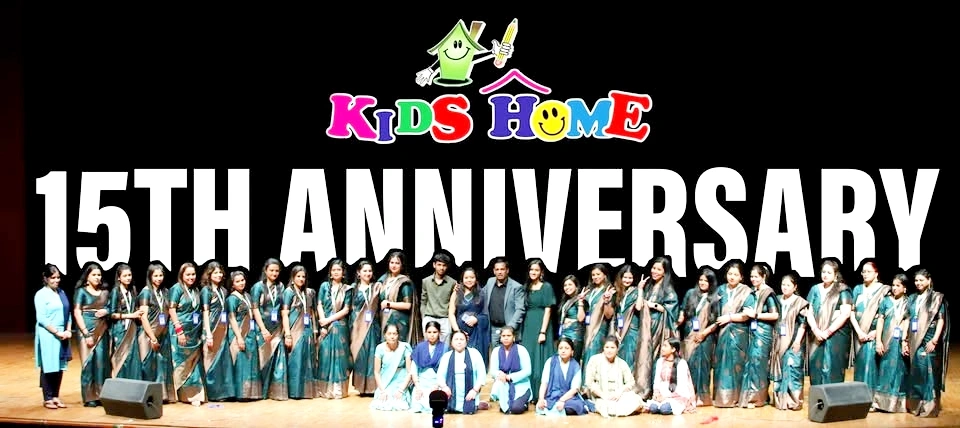 Preschool classrooms delhi with kids activity photos of child engagement. Take a tour of Kids Home’s learning space ideas in colorful classrooms.